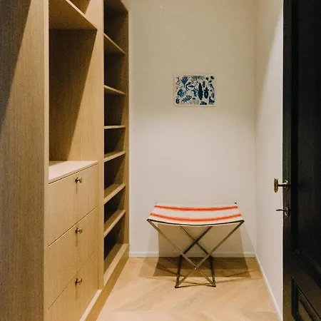 Bed & Breakfast Maison Serafino Brussels