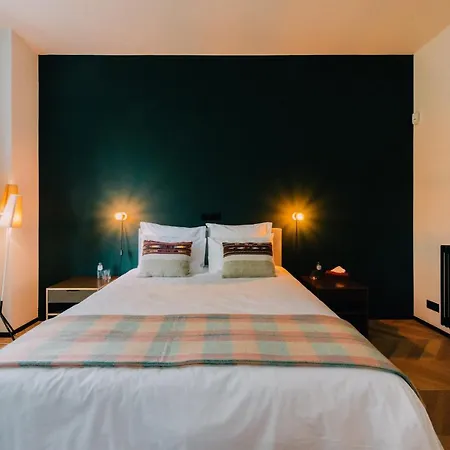 Maison Serafino 3* Brussels